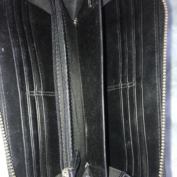 Authentic Coach wallet - Picture 3 of 3